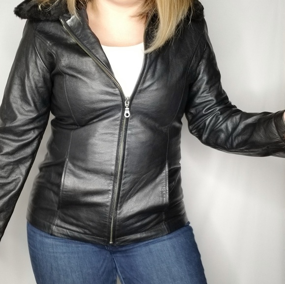 Outbrook Jackets & Blazers - Vntg Outbrook Leather Jacket Faux Fur Neck Small